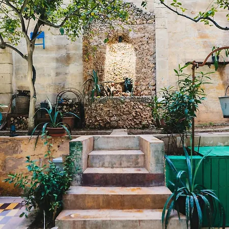 Cetina Bed & Breakfast Gzira